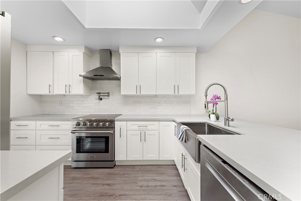 408 Villa Point - Photo 8