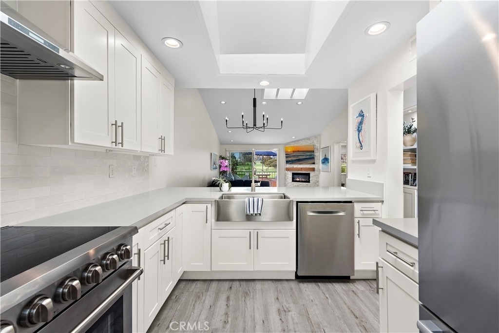 408 Villa Point - Photo 6