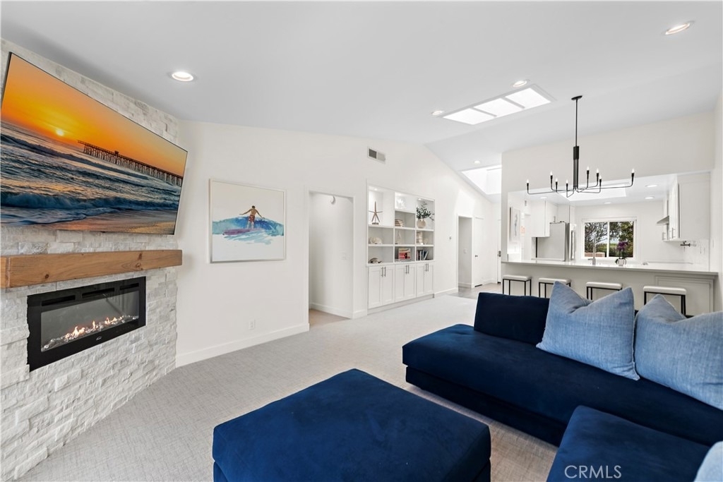 408 Villa Point - Photo 7