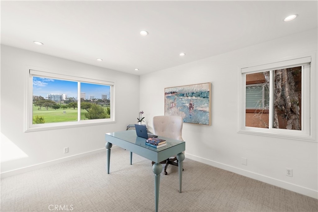 408 Villa Point - Photo 10
