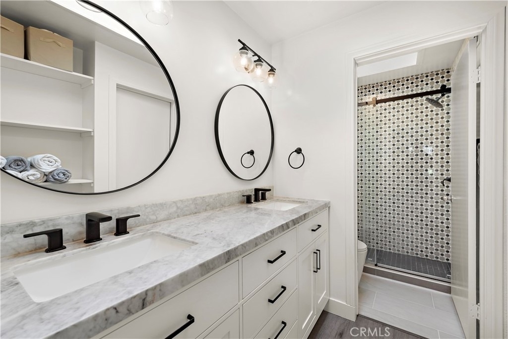 408 Villa Point - Photo 14