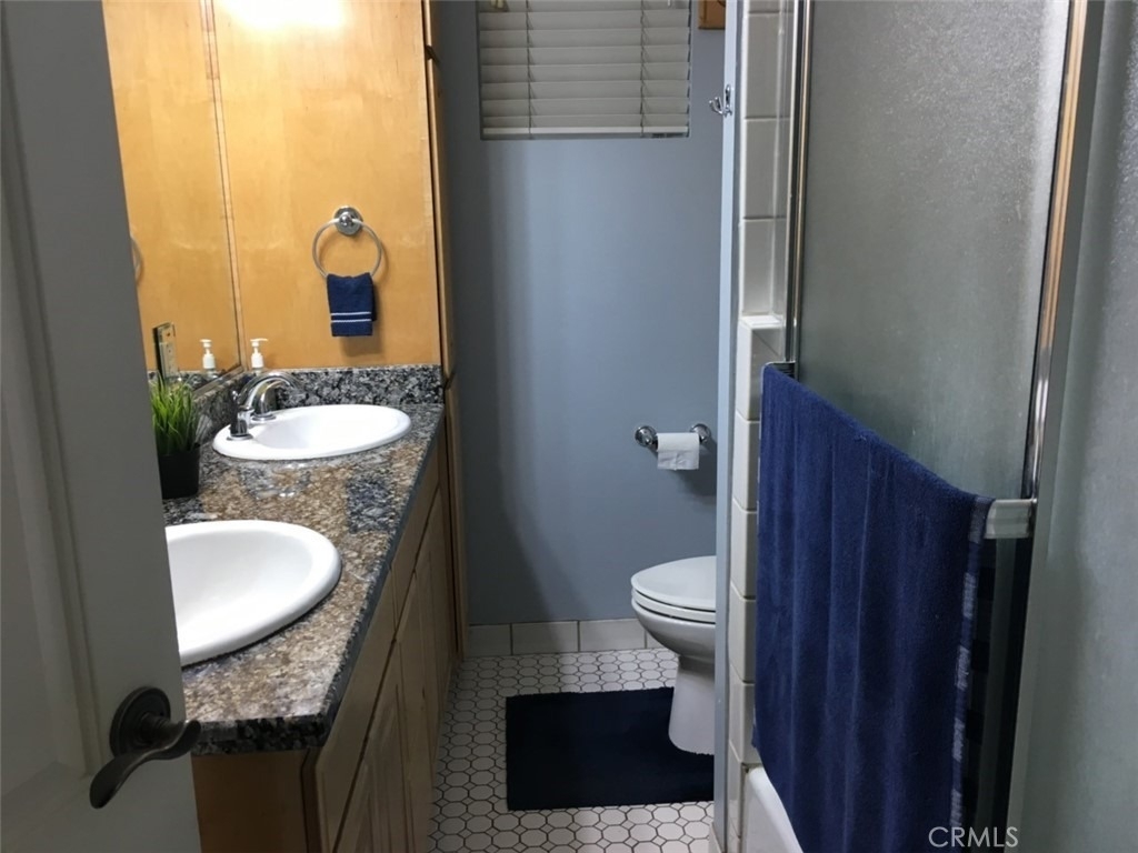 1320 Cedar Street - Photo 3