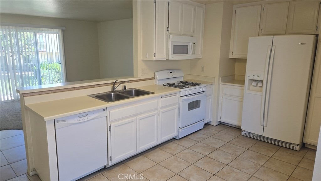 1365 Crafton - Photo 1