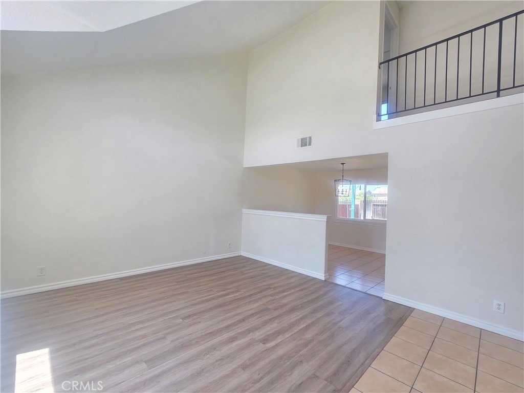 7492 Eugenia - Photo 2