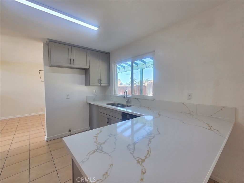 7492 Eugenia - Photo 5