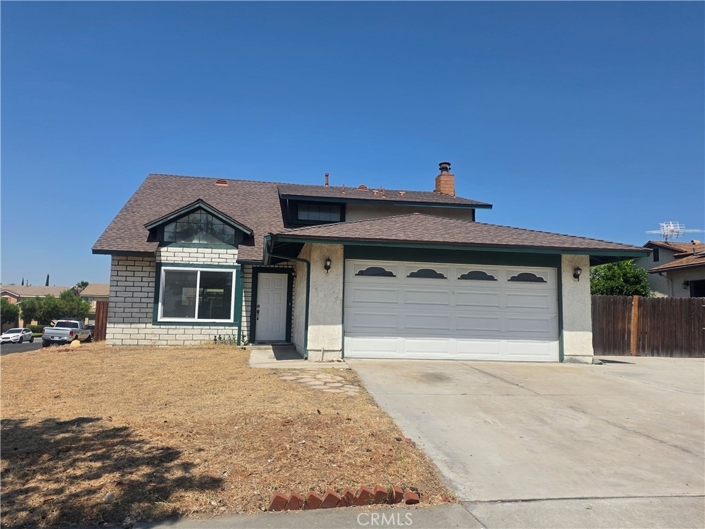 7492 Eugenia - Photo 0