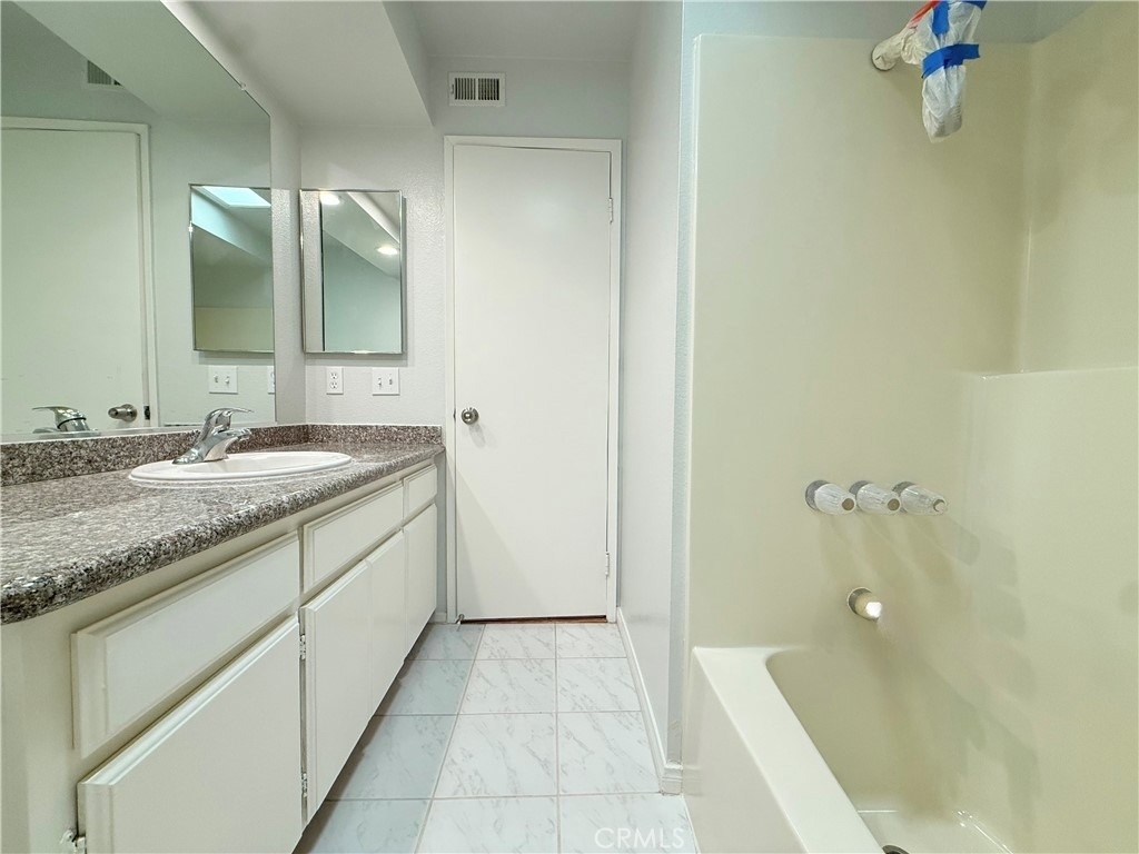 309 California - Photo 28