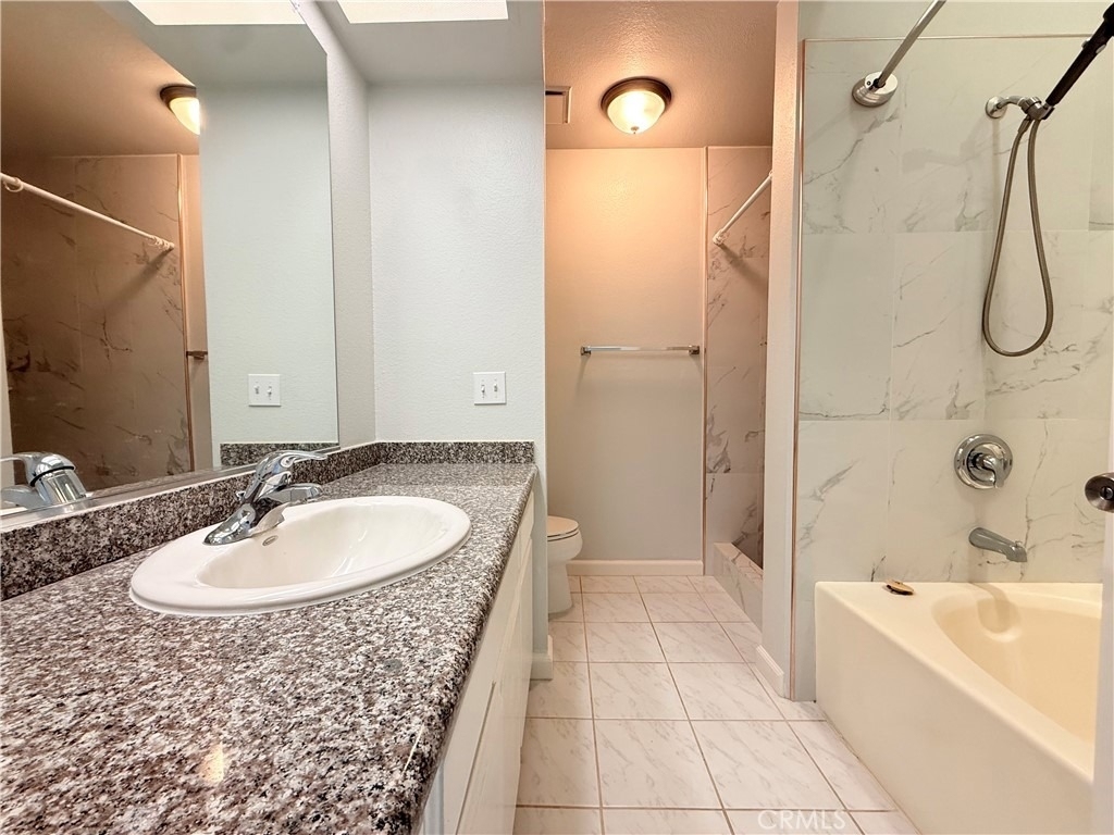309 California - Photo 20