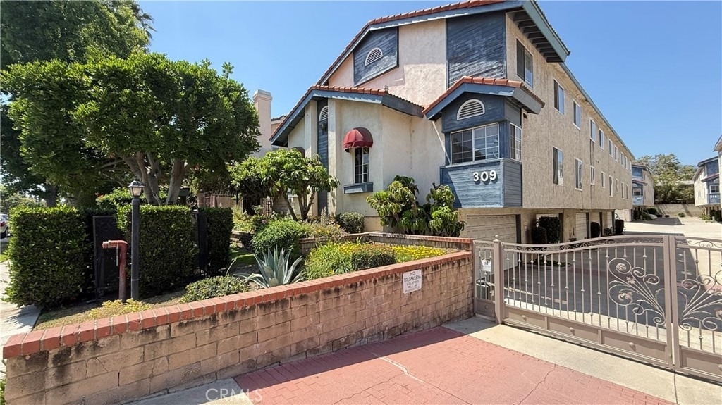 309 California - Photo 0