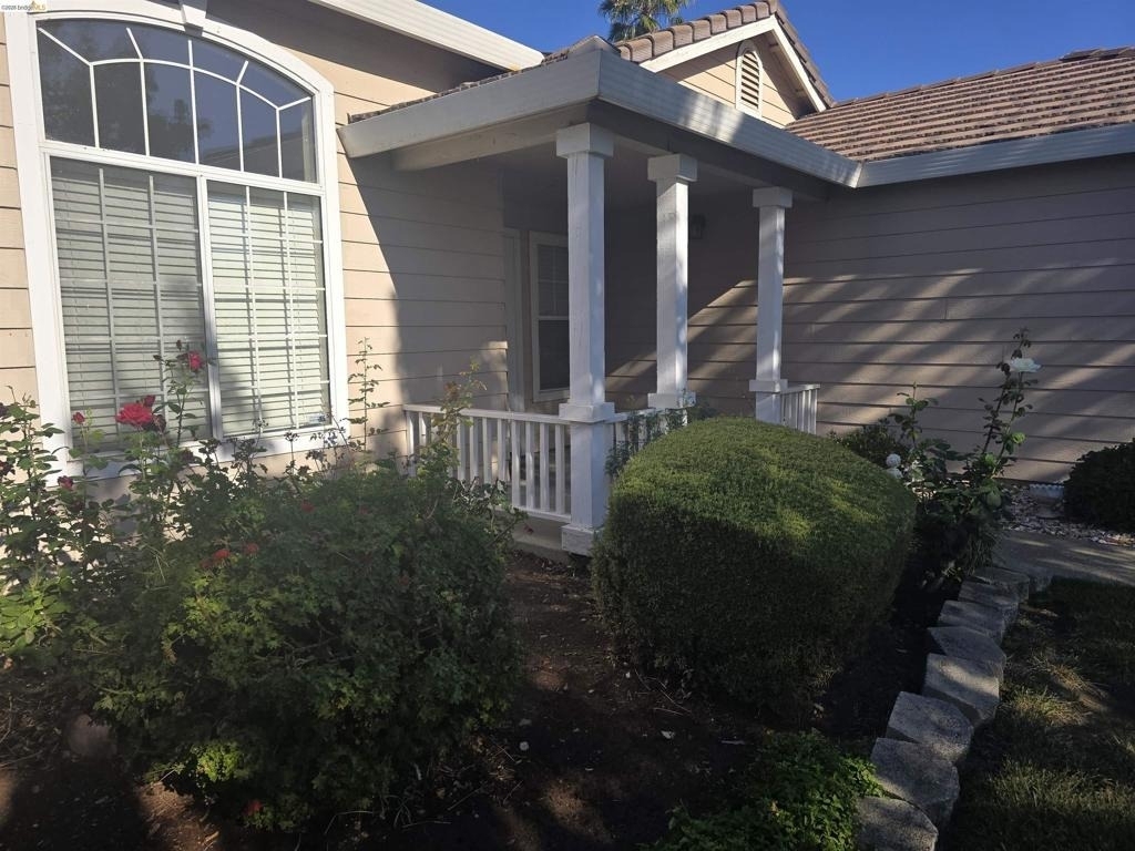 5128 Hereford Ct - Photo 1