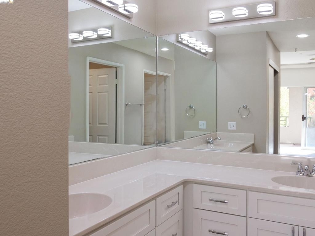 220 Caldecott Ln - Photo 26