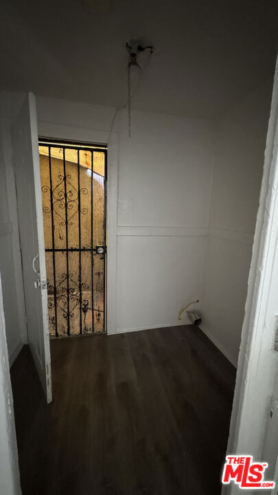 8806 Beach Street - Photo 7
