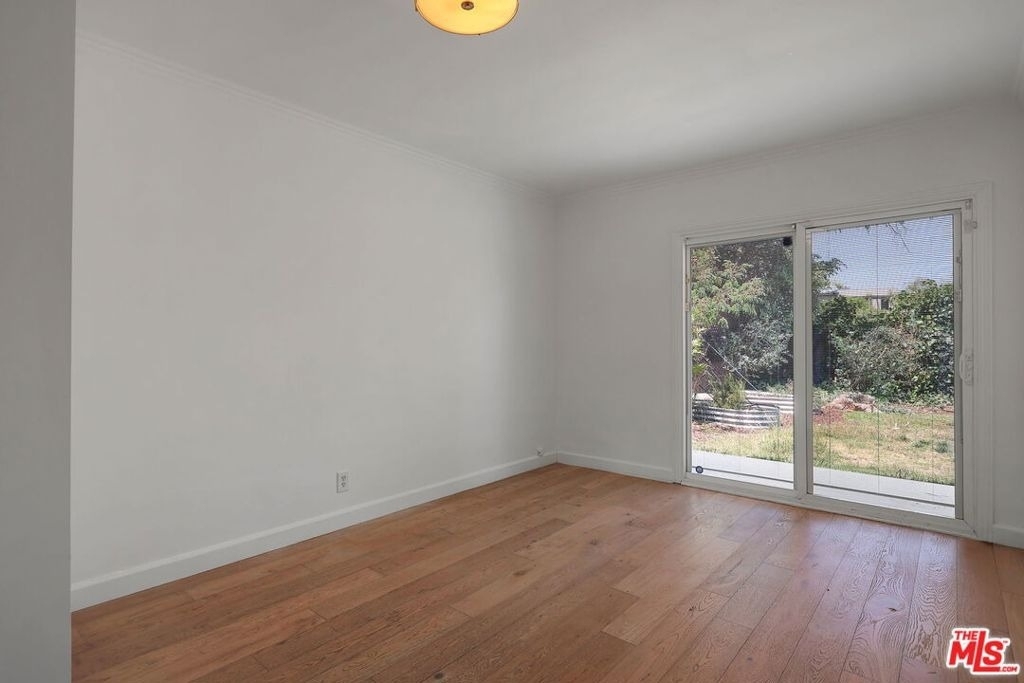 2884 Dunleer Place - Photo 9