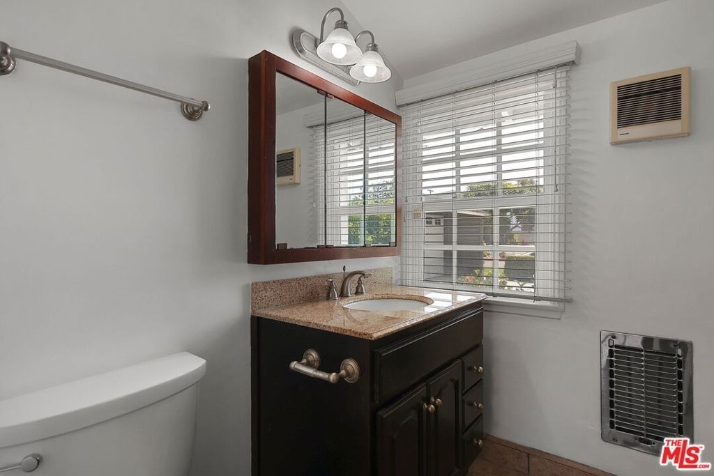 2884 Dunleer Place - Photo 11