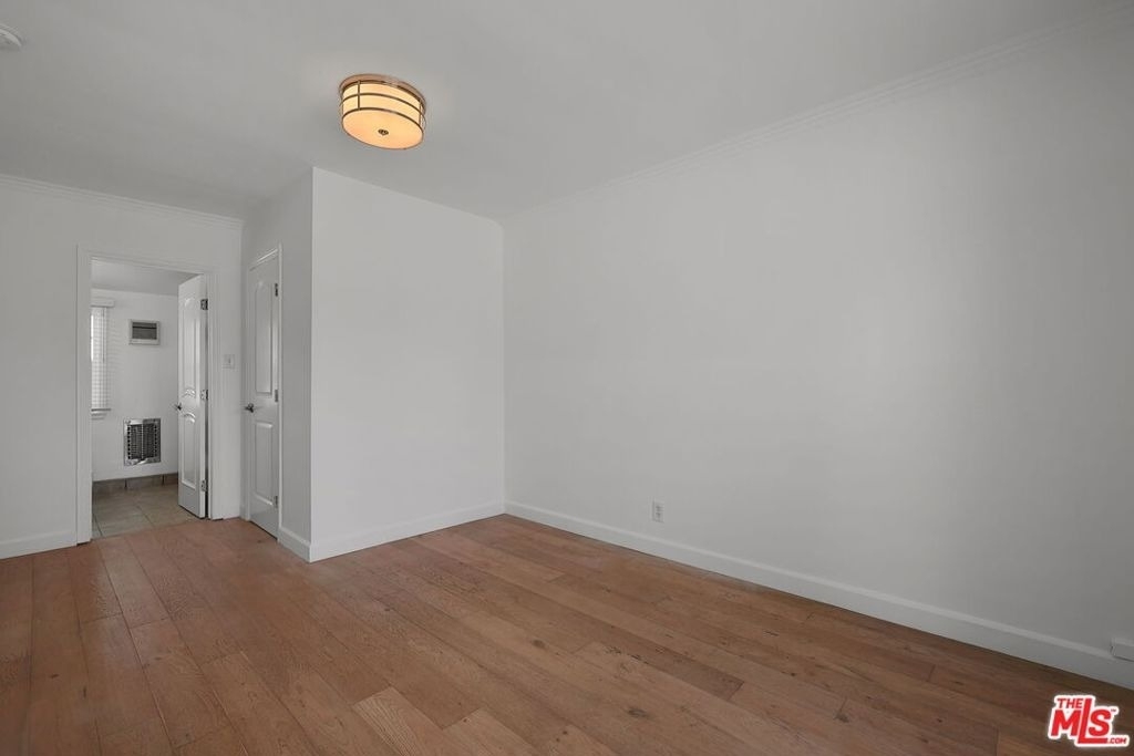 2884 Dunleer Place - Photo 10