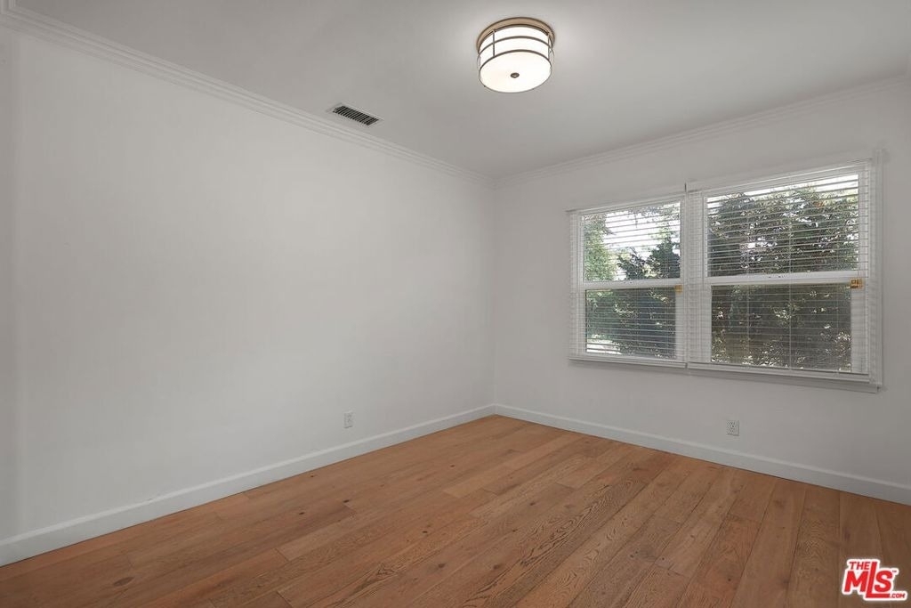 2884 Dunleer Place - Photo 13