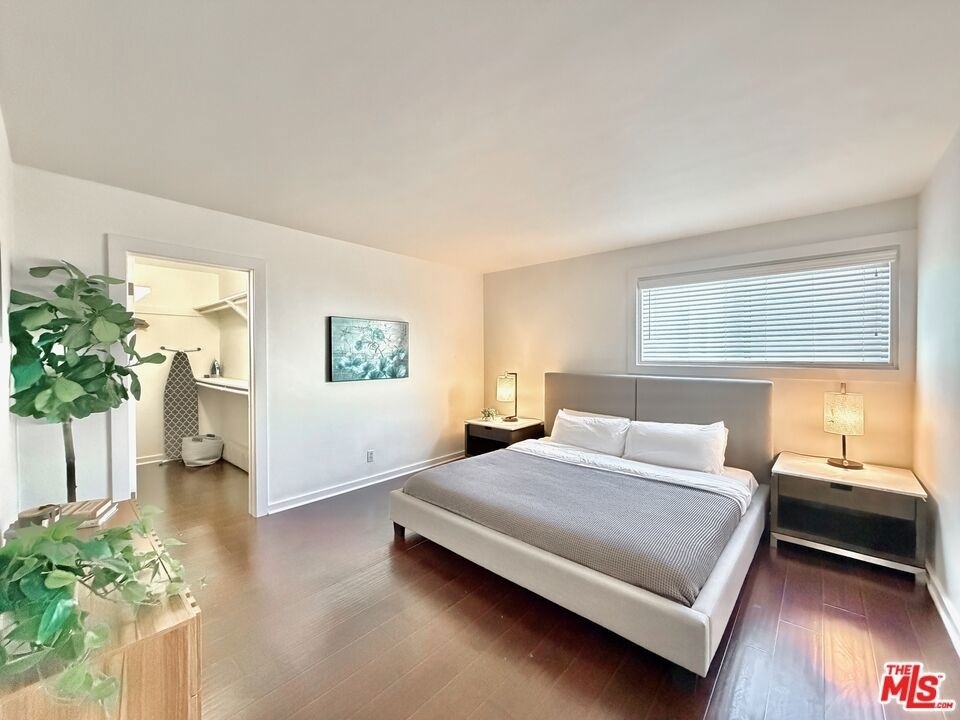 5805 W 8th Street - Photo 7