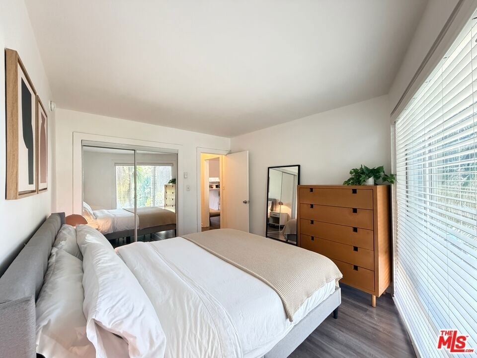 5805 W 8th Street - Photo 7
