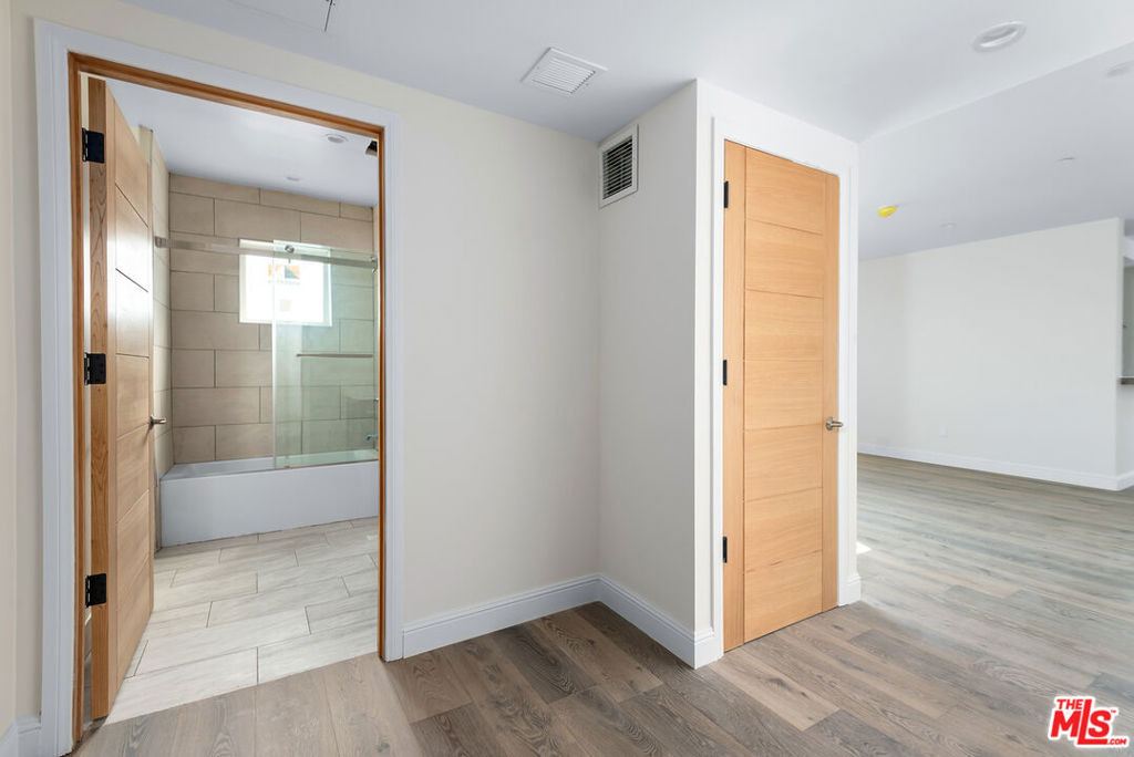 1429 S Bedford Street - Photo 4