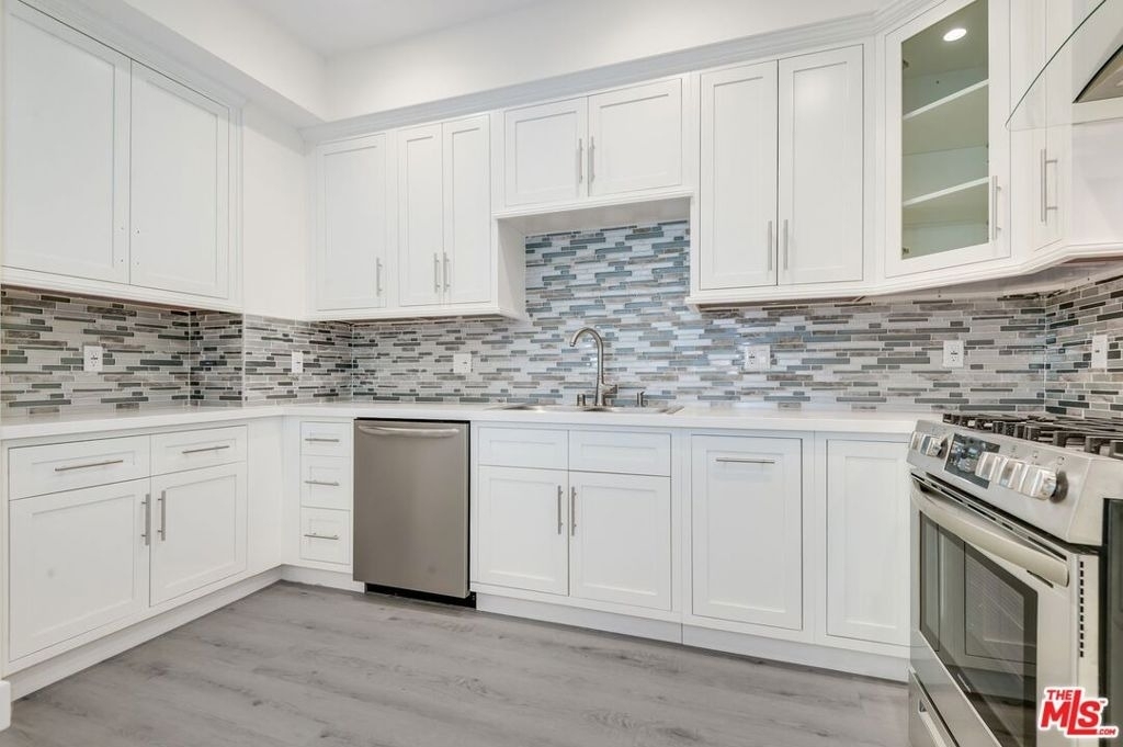 1237 S Holt Avenue - Photo 20