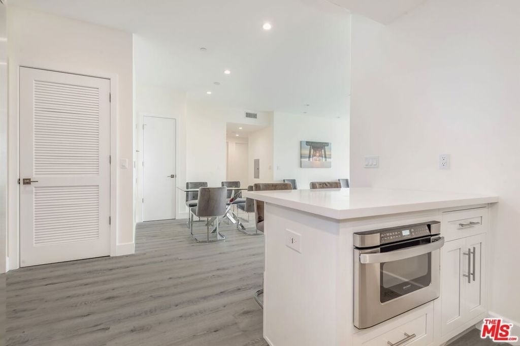 1237 S Holt Avenue - Photo 28
