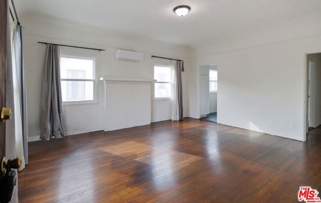 409 N Curson Avenue - Photo 3