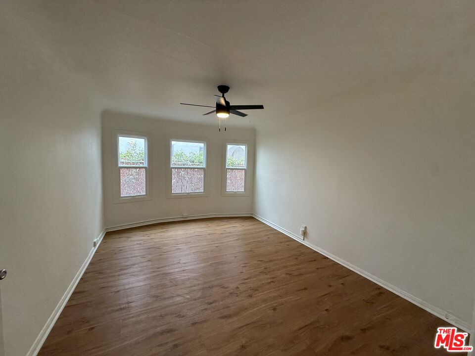 211 S Arnaz Drive - Photo 24