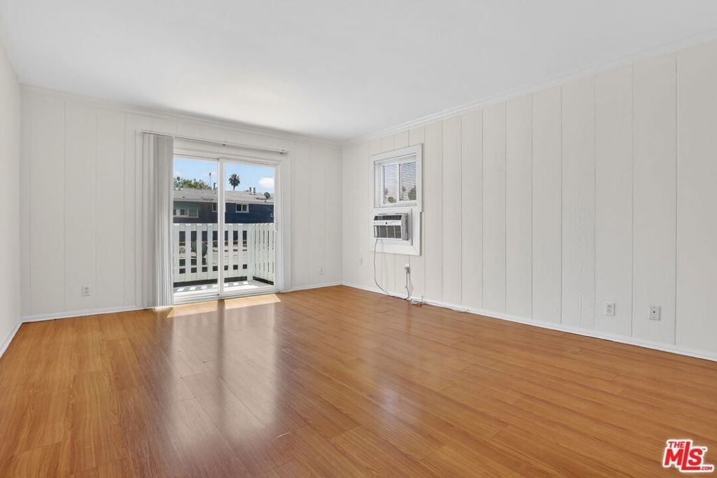 14721 Sylvan Street - Photo 1
