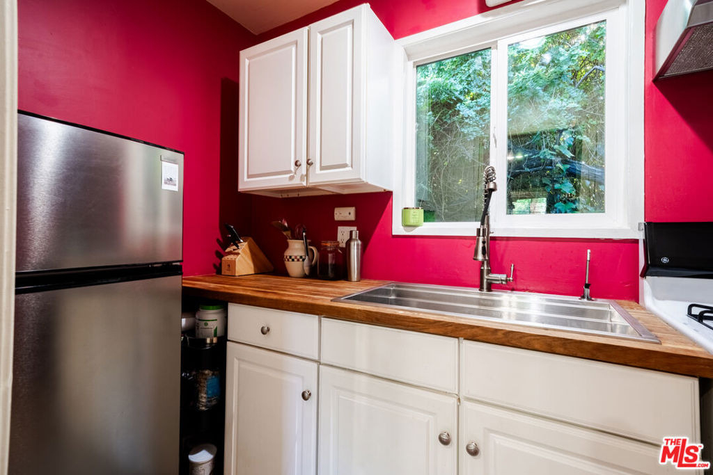17401 Londelius Street - Photo 36