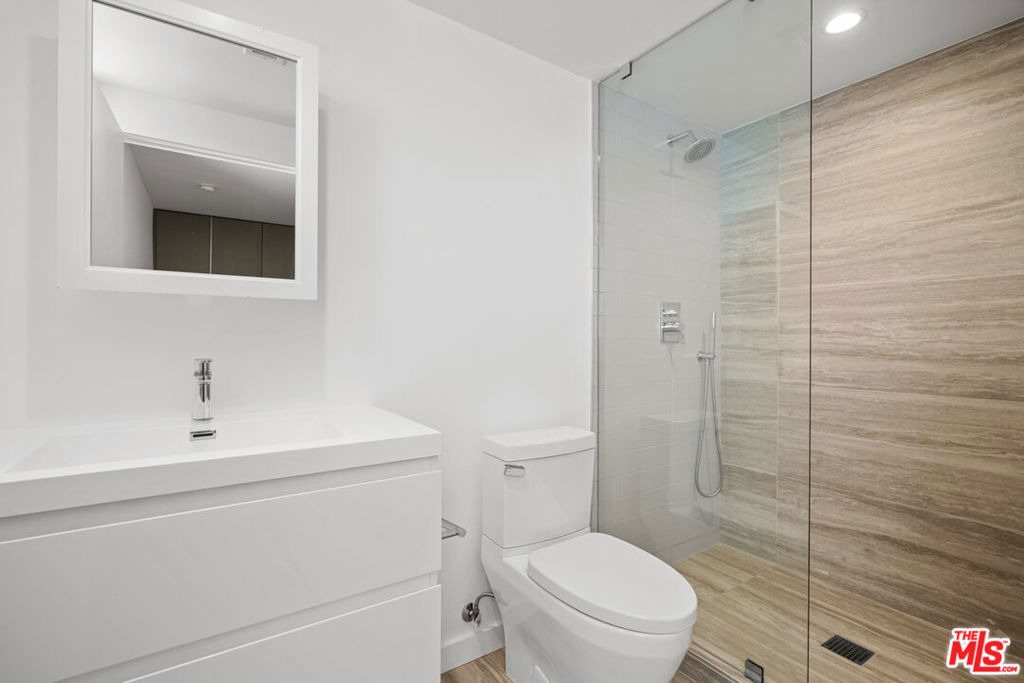 11795 Gateway Boulevard - Photo 7