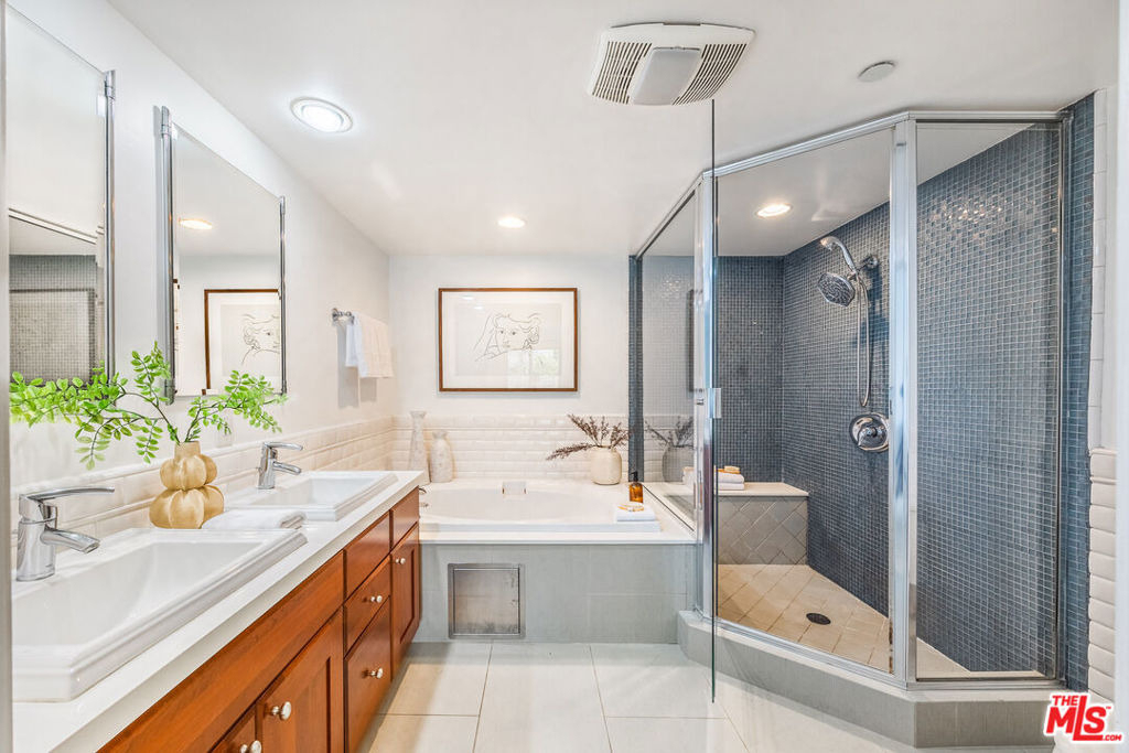 951 Granville Avenue - Photo 15