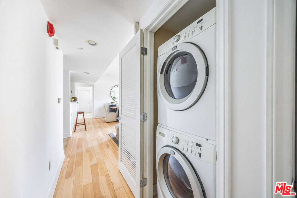 951 Granville Avenue - Photo 22