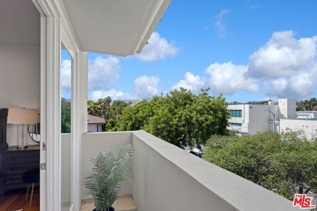 718 Lincoln Boulevard - Photo 23