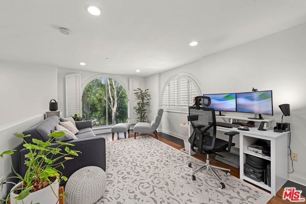 718 Lincoln Boulevard - Photo 13