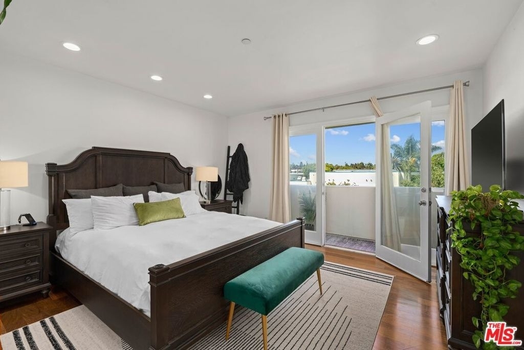 718 Lincoln Boulevard - Photo 20