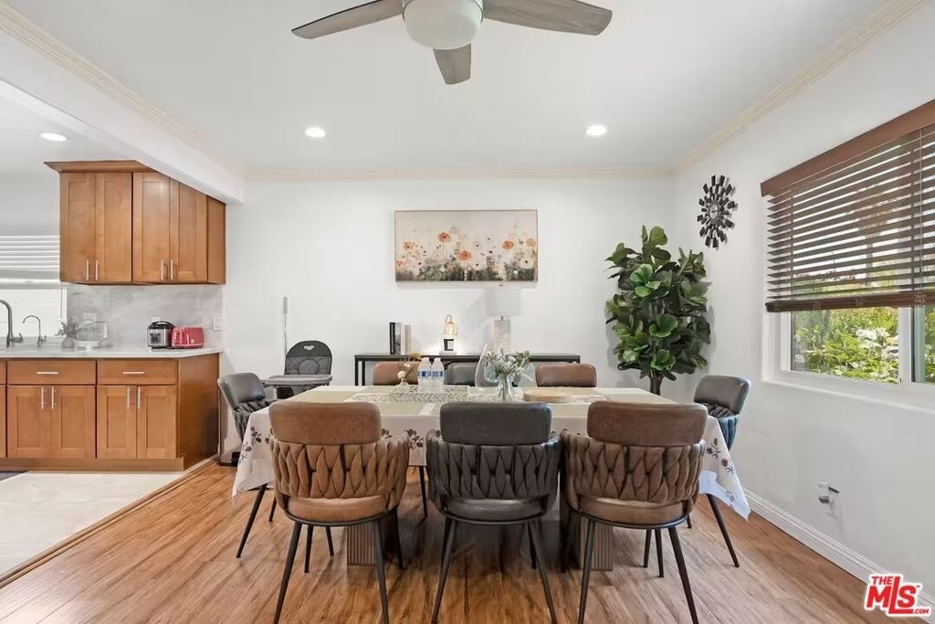 15213 Daphne Avenue - Photo 2