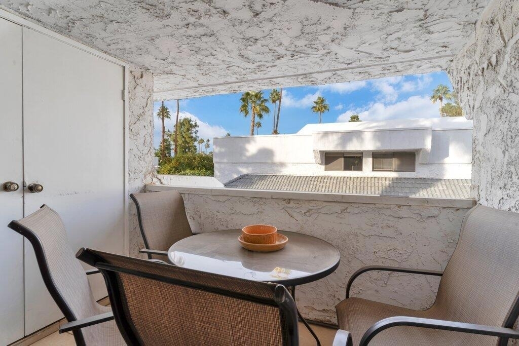 5301 E Waverly Drive - Photo 10