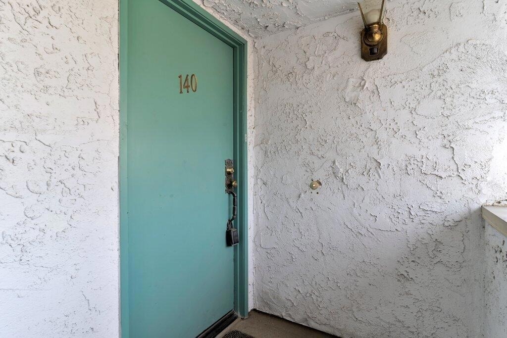 5301 E Waverly Drive - Photo 1