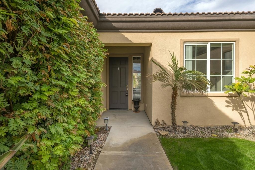 79862 Amora Drive - Photo 1