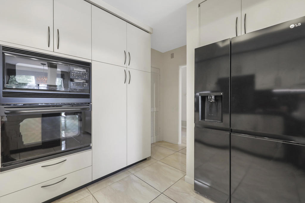 829 Inverness - Photo 12
