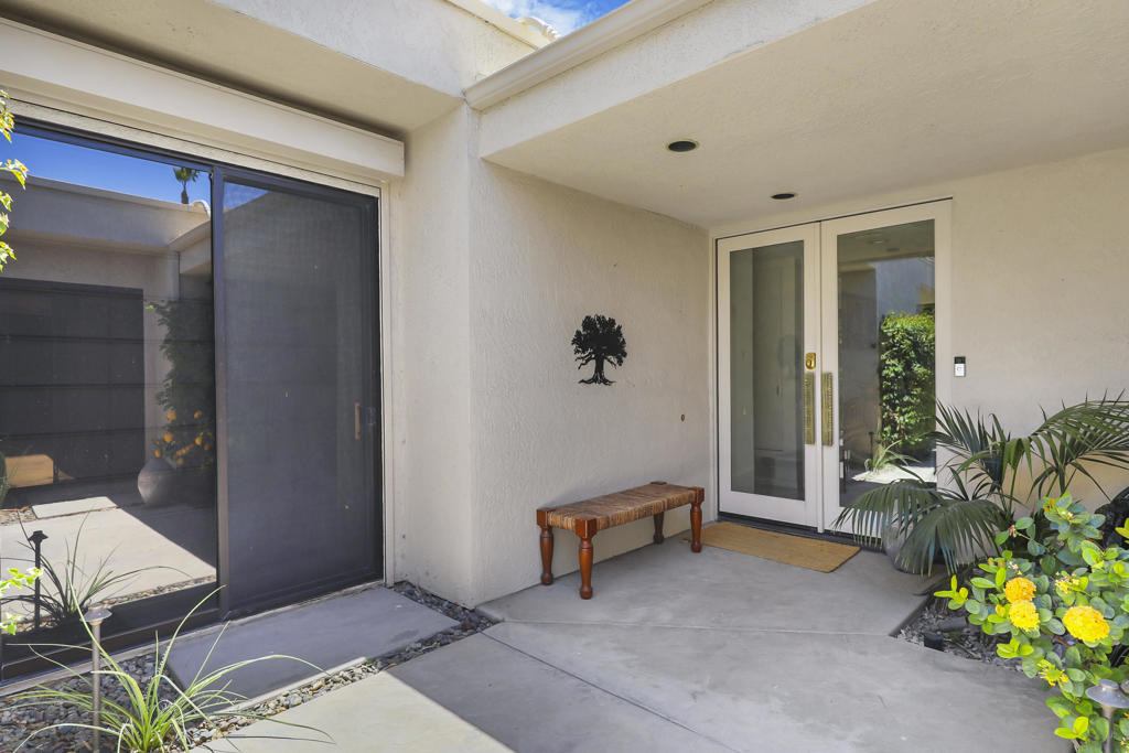 829 Inverness - Photo 3