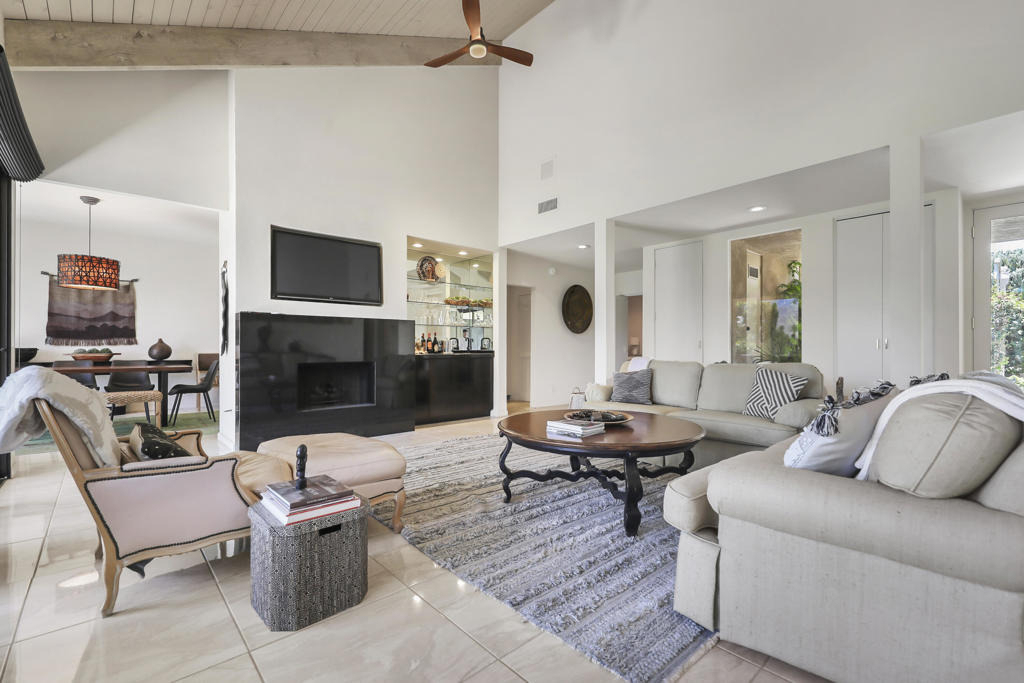 829 Inverness - Photo 7