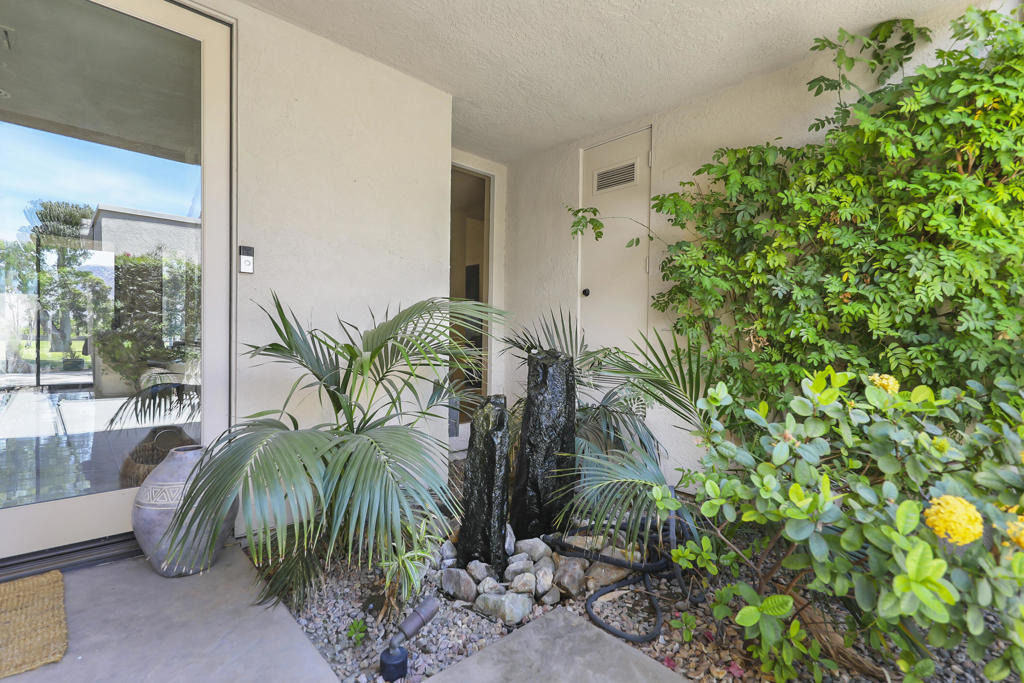 829 Inverness - Photo 4
