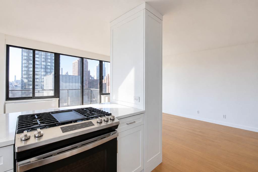 E 93rd Street - Photo 1