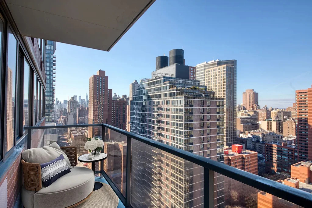  East 93rd Street - Photo 0