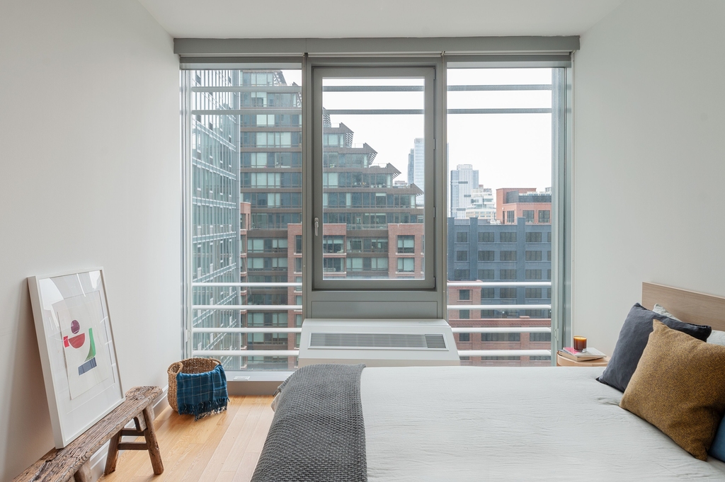 550 West 54th Street - Photo 3