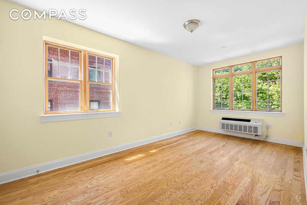 120th Street - Photo 3