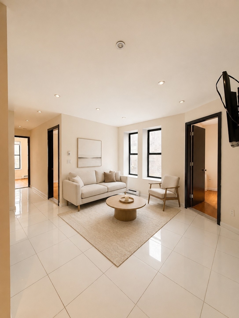 350 Manhattan Avenue - Photo 0