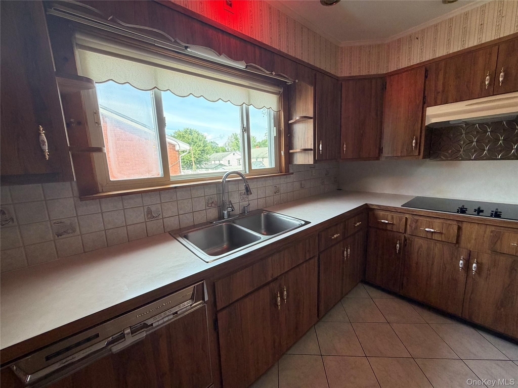 2518 South Avenue - Photo 7