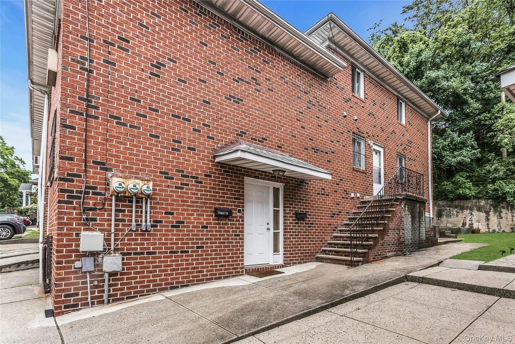 69-23 Little Neck Parkway - Photo 1